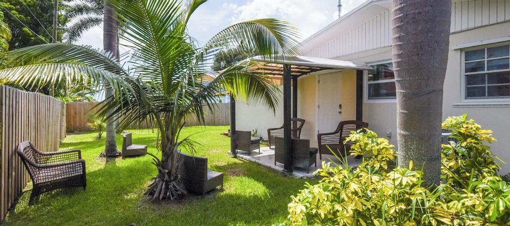 Patio + Yard: Family-Friendly Miami Oasis!, Майами Гарденс — фото 1