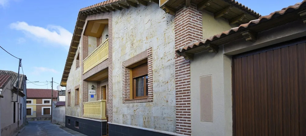 Housing for Tourist use Los Alisos, Coca — photo 1
