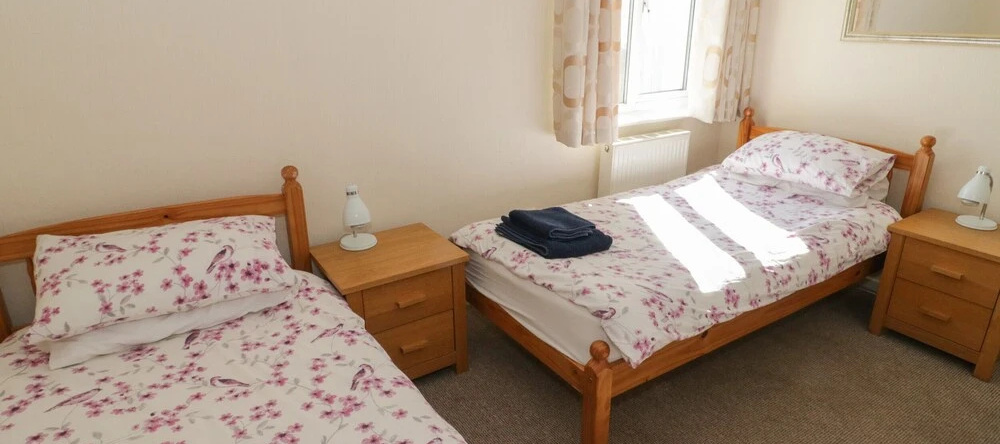 Glan Y Gors Cottage, Abergele — photo 1