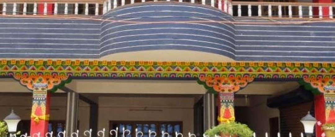 Hotel Samdup Khang, Dirang — photo 1