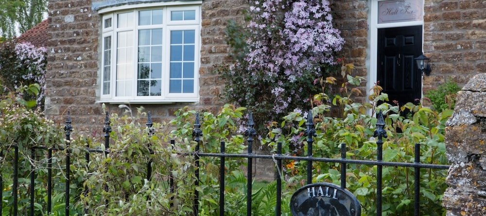 Hall Farm Bed & Breakfast, Шерифф-Хаттон — фото 1