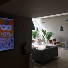 Yellow Praia Monte Gordo, 蒙特戈尔杜 — 照片 2