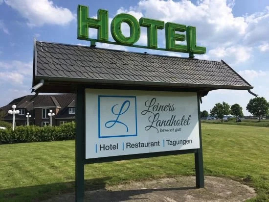 Leiners Landhotel, Sande — photo 1