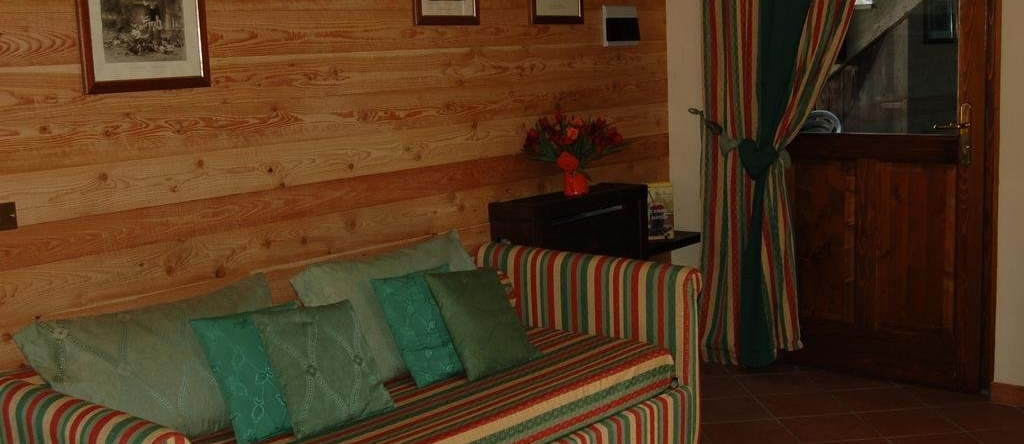 Residence Foyer D'Antan, 布鲁松 — 照片 1