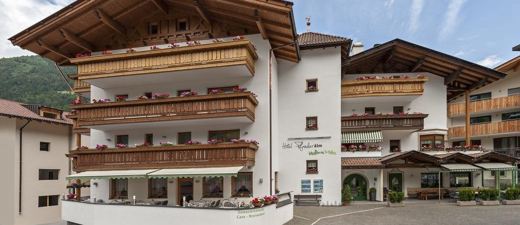 Hotel Pfandleralm, 圣马蒂诺因帕西里亚 — 照片 1