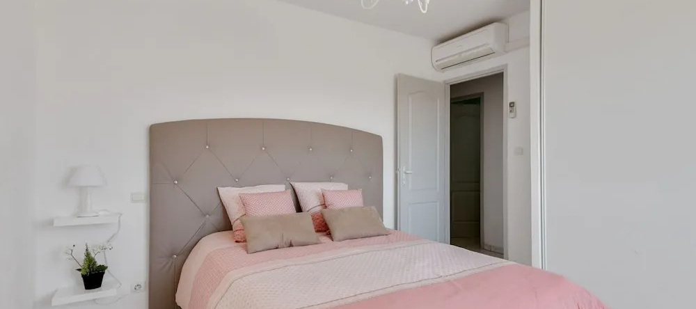 Villa Escape Near Etang de Thau, 皮内 — 照片 1