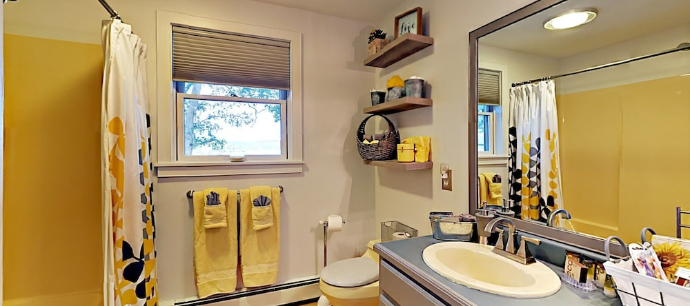 Nature Lover's Paradise 4 Bedrooms 2 Bathrooms Home, 菲普斯堡 — 照片 1