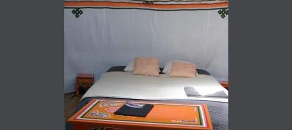 Camping Domaine Provencal - Yourtes, 迪约勒菲 — 照片 1
