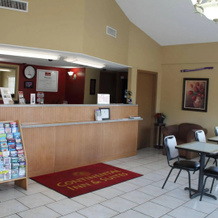 Continental Inn & Suites Nacogdoches TX / SFA  University/Downtown, Nacogdoches — photo 2