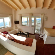 Golden Sea View Suites, Остров Эвбея — фото 3