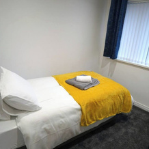 4 bed House - Private Garden - Free Parking, 纽敦纳兹 — 照片 4