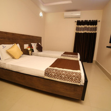 Hotel Bhavani Grand, 拉贾马亨德拉瓦拉姆 — 照片 3