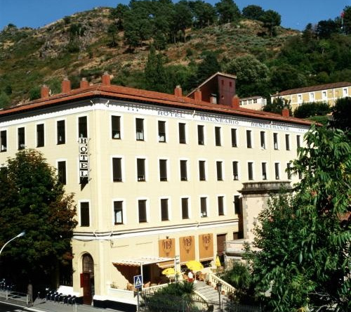 Gran Hotel Balneario, 巴尼奥斯-德-蒙特马约尔 — 照片 1