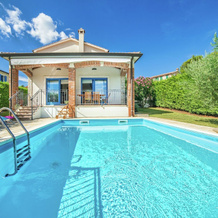 Detached modern villa with pool in Sveti Lovrec, near the beach and Porec, 塞利纳 — 照片 5