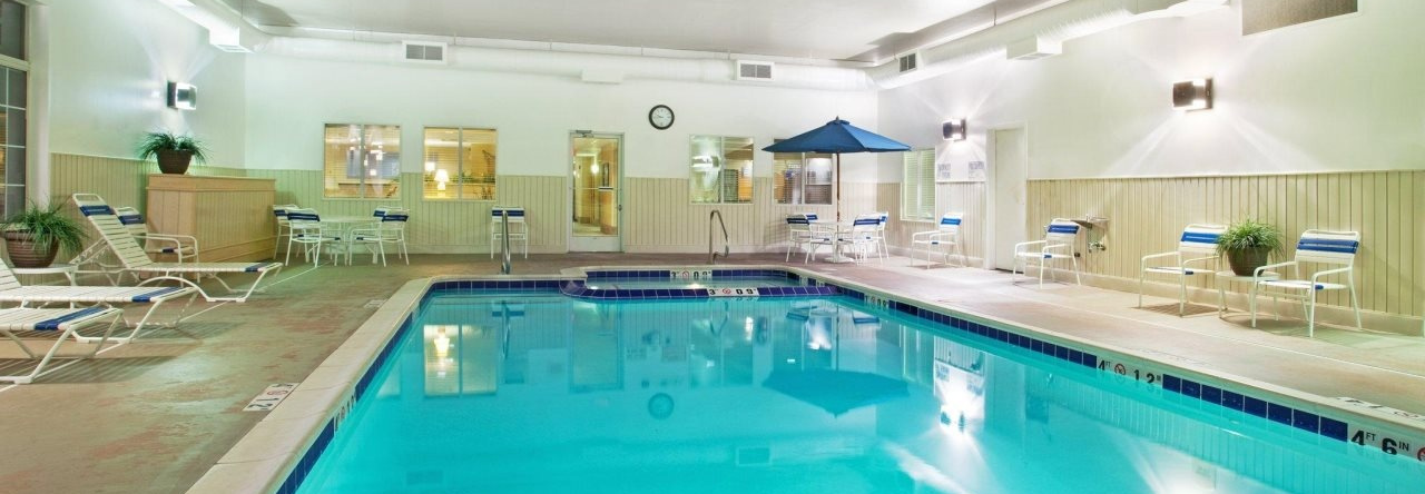 Holiday Inn Express & Suites New Buffalo by IHG, New Buffalo — photo 1