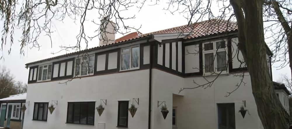 Silverwood Lodge Guest House, Ely — photo 1