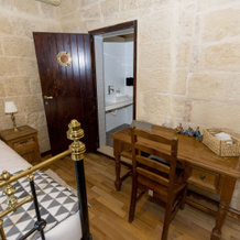 The Burrow Guest House, Tarxien — photo 2