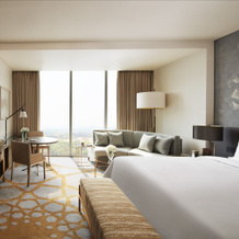 Four Seasons Hotel Bengaluru at Embassy One, 班加罗尔 — 照片 3