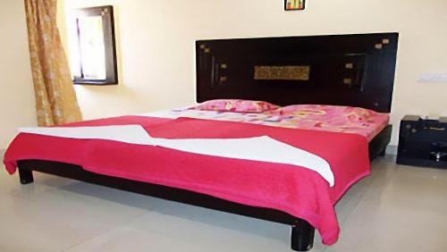 OYO 66120 Sai Priyanka Comfort Inn, 卡努尔 — 照片 1
