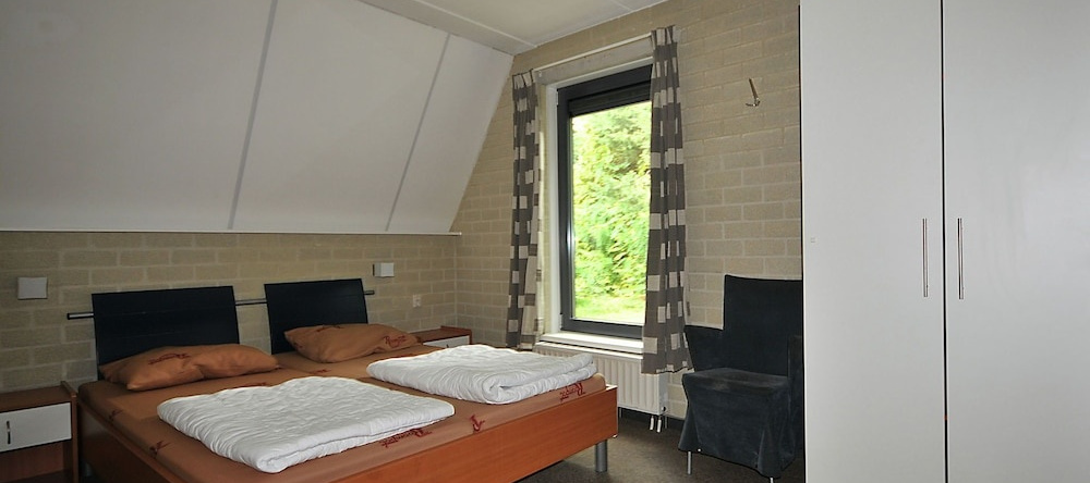 Detached Bungalow with Steam Shower near Vrachelse Heide, 奥斯特豪特 — 照片 1