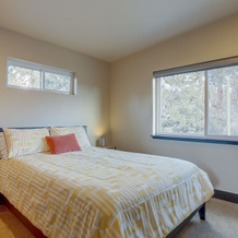 Urban Roundabout 2 Bedroom Home by RedAwning, Bend — photo 5