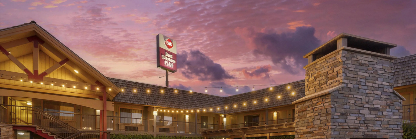 Best Western Plus High Country Inn, 万豪-斯莱特维尔 — 照片 1