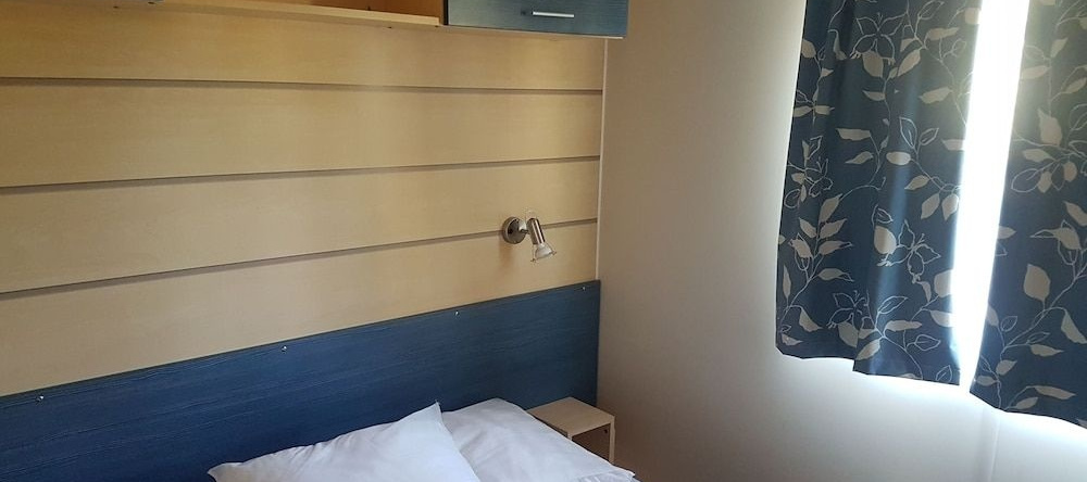 La Pierre Verte Camping Village, Frejus — photo 1