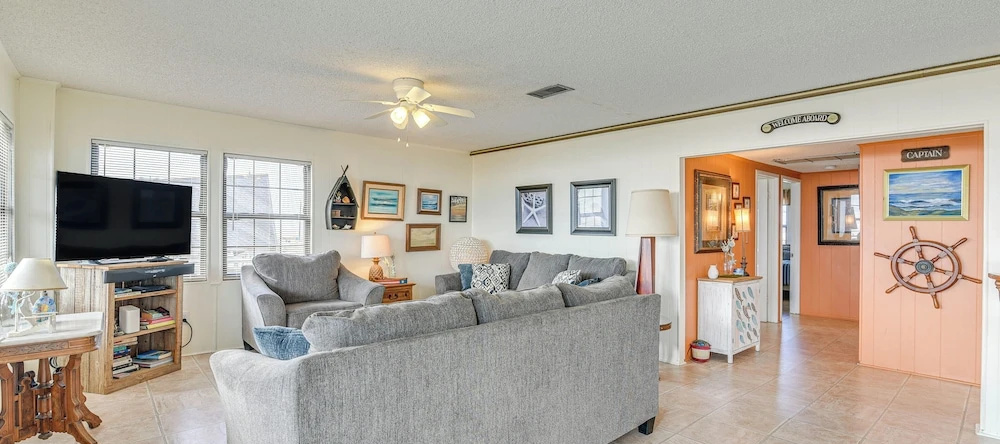 Gulf Coast Views: Waterfront Surfside Beach Home!, Сан Луис Бич — фото 1