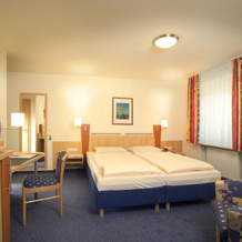 DiaLog-Hotel, Neuendettelsau — photo 4