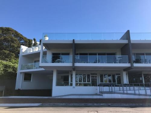 Belle Vue- Penthouse at Black Beach, 凯亚马 — 照片 1