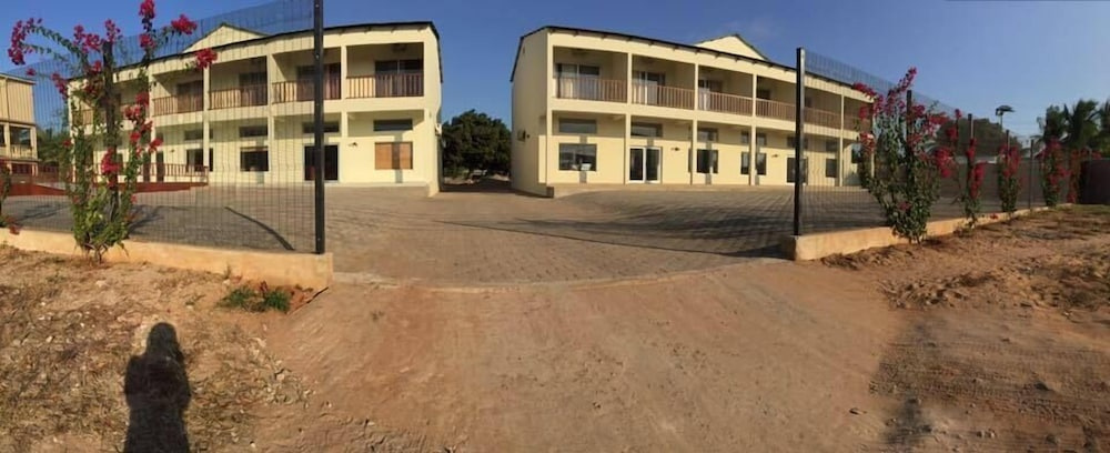 Rezz Aparthotel, Pemba — photo 1