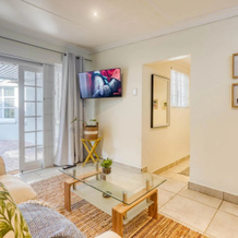 Hampton Collection - Trendy 2 Sleeper Apartment with Pool, 德班 — 照片 2
