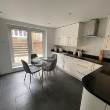 Stunning 2 bedroom cottage with Garden Office, Cookham Dean — photo 3