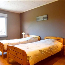 House With 5 Bedrooms in Bertogne, With Wonderful Lake View, Furnished Garden and Wifi, 兰讷斯 — 照片 5
