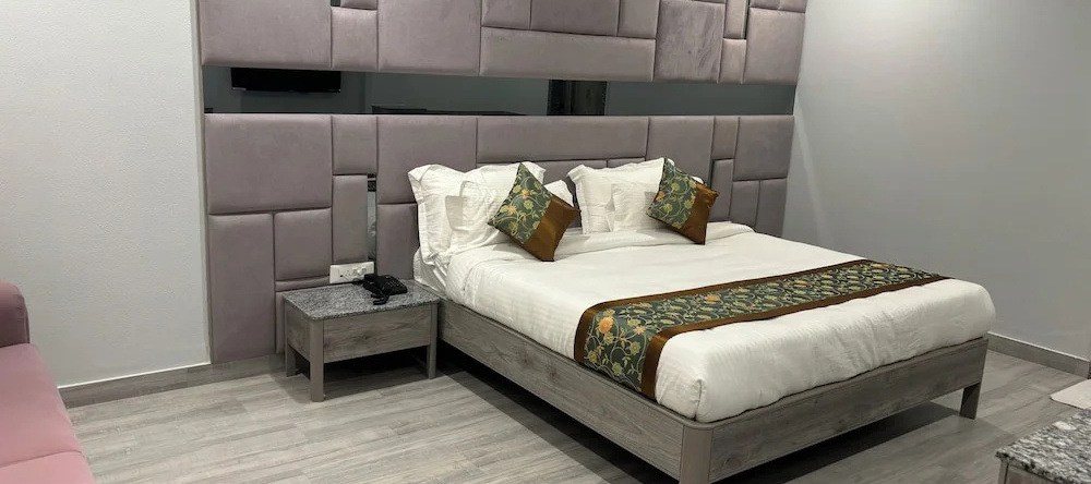 The Byke Boutique - Amra Oasis Osian, Осиян — фото 1