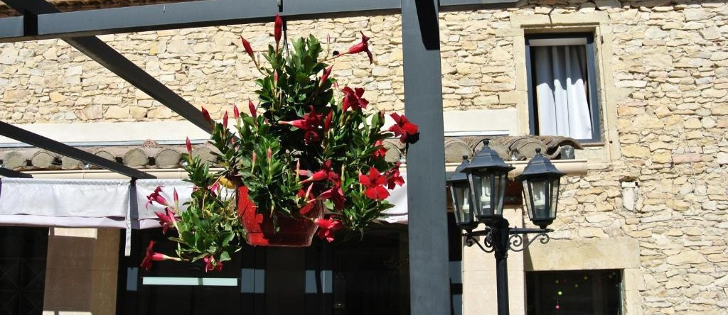 Hôtel Restaurant Le Clos Des Capitelles, 乌绍 — 照片 1