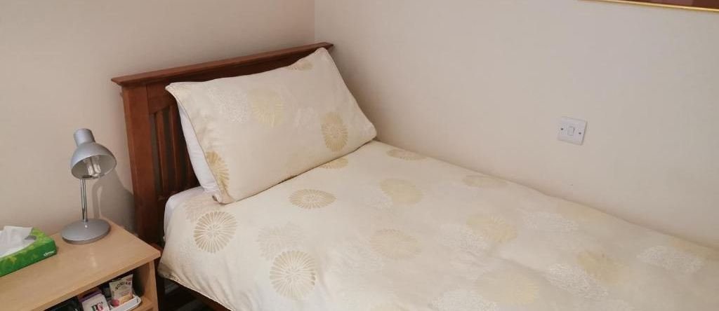 Hatsue Guest House, Камберли — фото 1