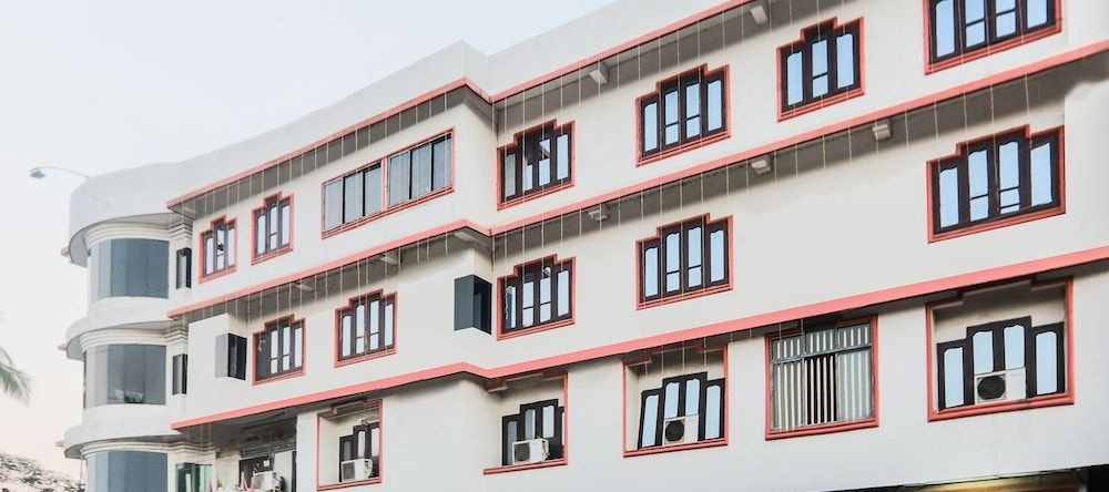 OYO 27675 Hotel Am Palace, Nagaon — photo 1