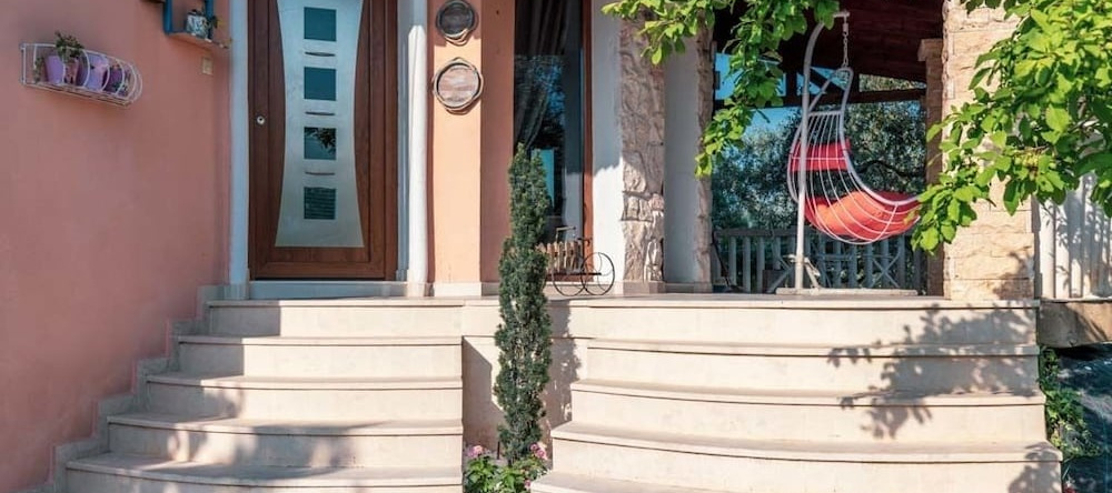 Fokas Luxury Villa, Ормос Принос — фото 1