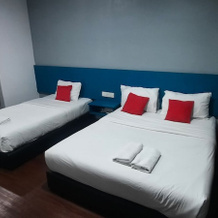 OYO 90724 Rg Hotel, Ayer Hitam — photo 3