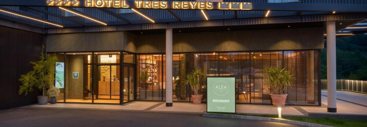 Hotel Tres Reyes San Sebastian, 圣塞巴斯蒂安 — 照片 1