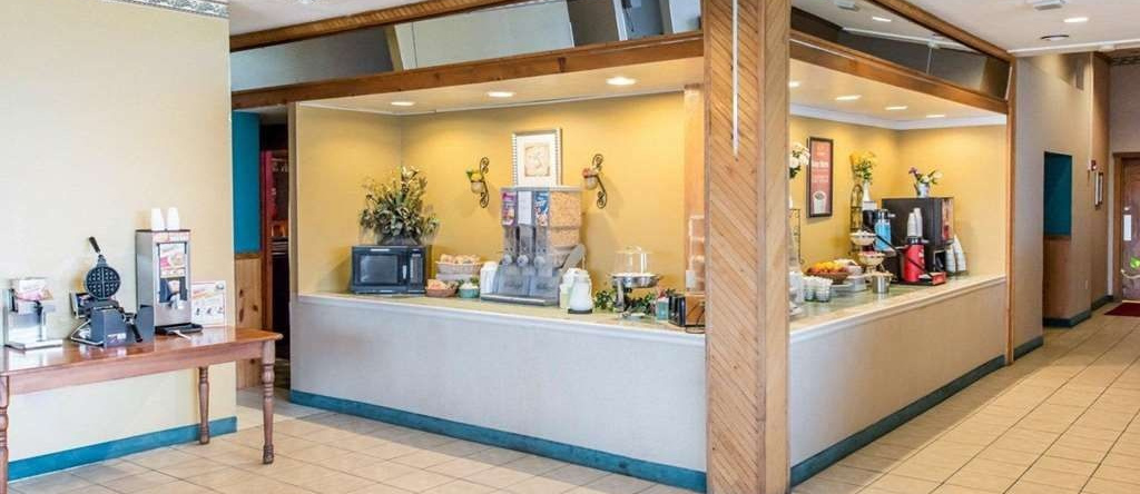 Econo Lodge New Stanton, Нью-Стэнтон — фото 1