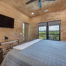 Pet Friendly Cabin Hot Tub, Games & Fishing Pond, Севьервилл — фото 3