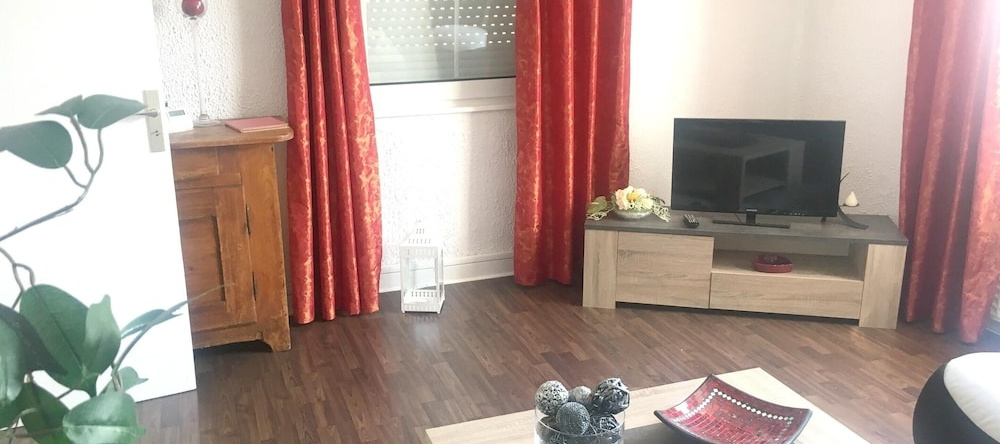 House With 2 Bedrooms In Biesheim, With Pool Access, Furnished Terrace, Бьешем — фото 1