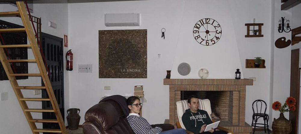 Apartamentos Estrellas de Monfragüe, Torrejon El Rubio — photo 1