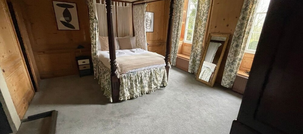 The Royal Retreat -Elegant 7BDR with Garden, Princes Risborough — photo 1