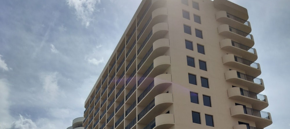 Tropic Shores Resort, 代托纳比奇海岸 — 照片 1
