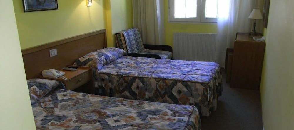 Hotel A Pedra, Carino — photo 1