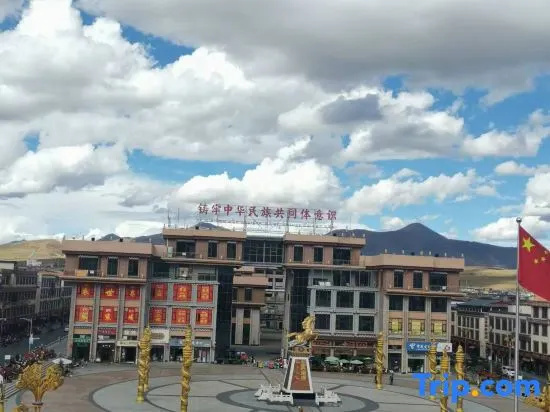 Wa Xu Grand Hotel, Sertar — photo 1