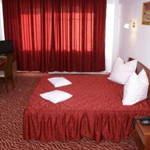 Hotel Flora, 德罗贝塔-塞维林堡 — 照片 2